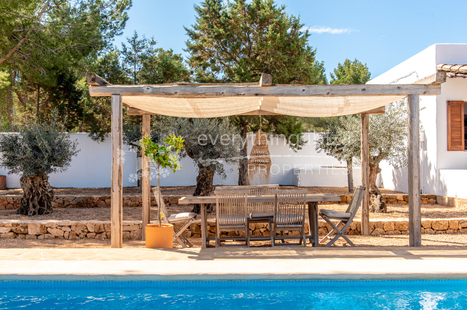 Cosy Renovated Turn Key Ready Detached Villa Close to the Local Beach, ref. 1716, for sale in Ibiza by everything ibiza Properties
