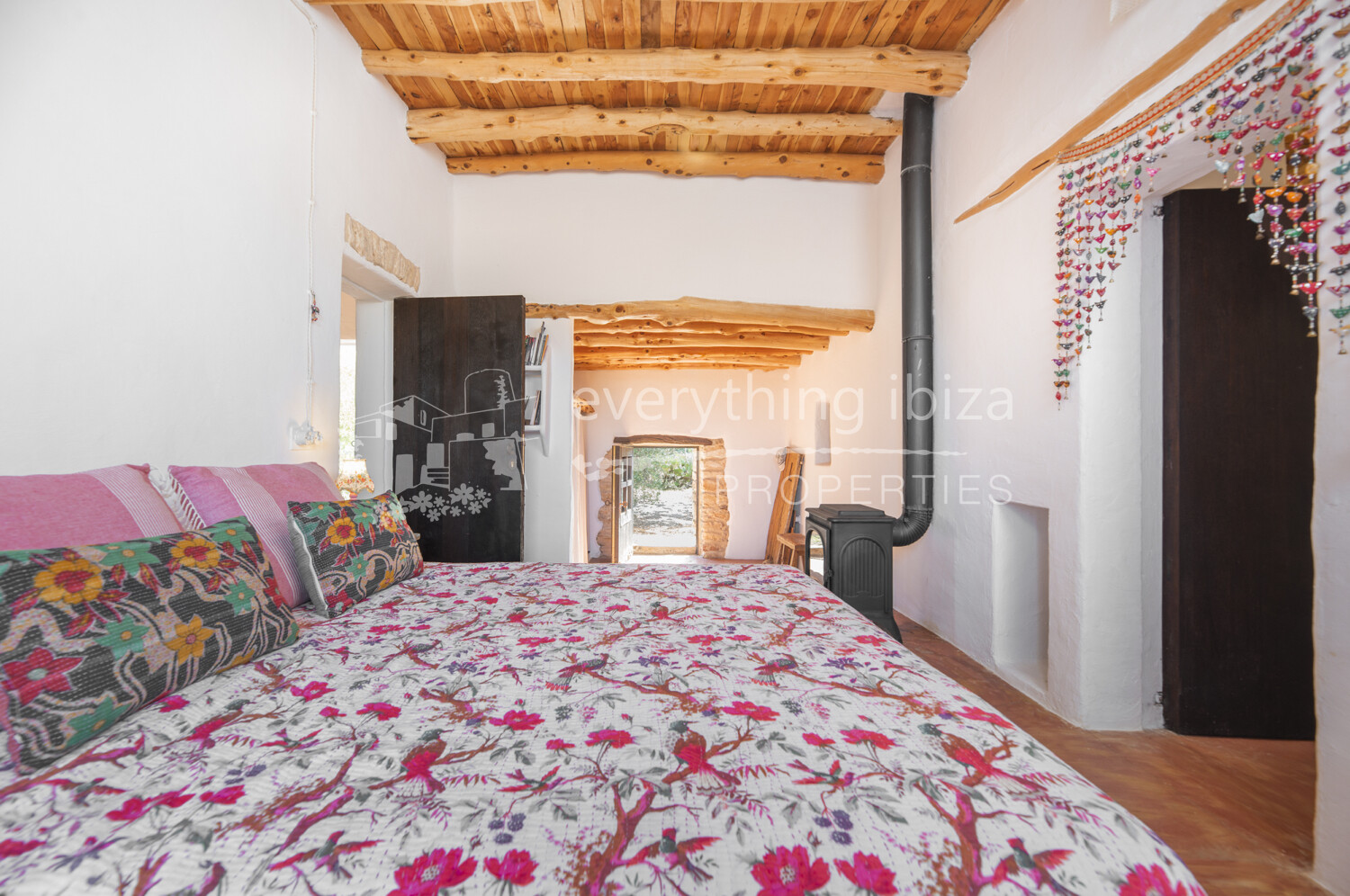 Charming Traditional Finca with Guest Cottage & Pool on a Large Rural Plot, ref. 1735, for sale in Ibiza by everything ibiza Properties