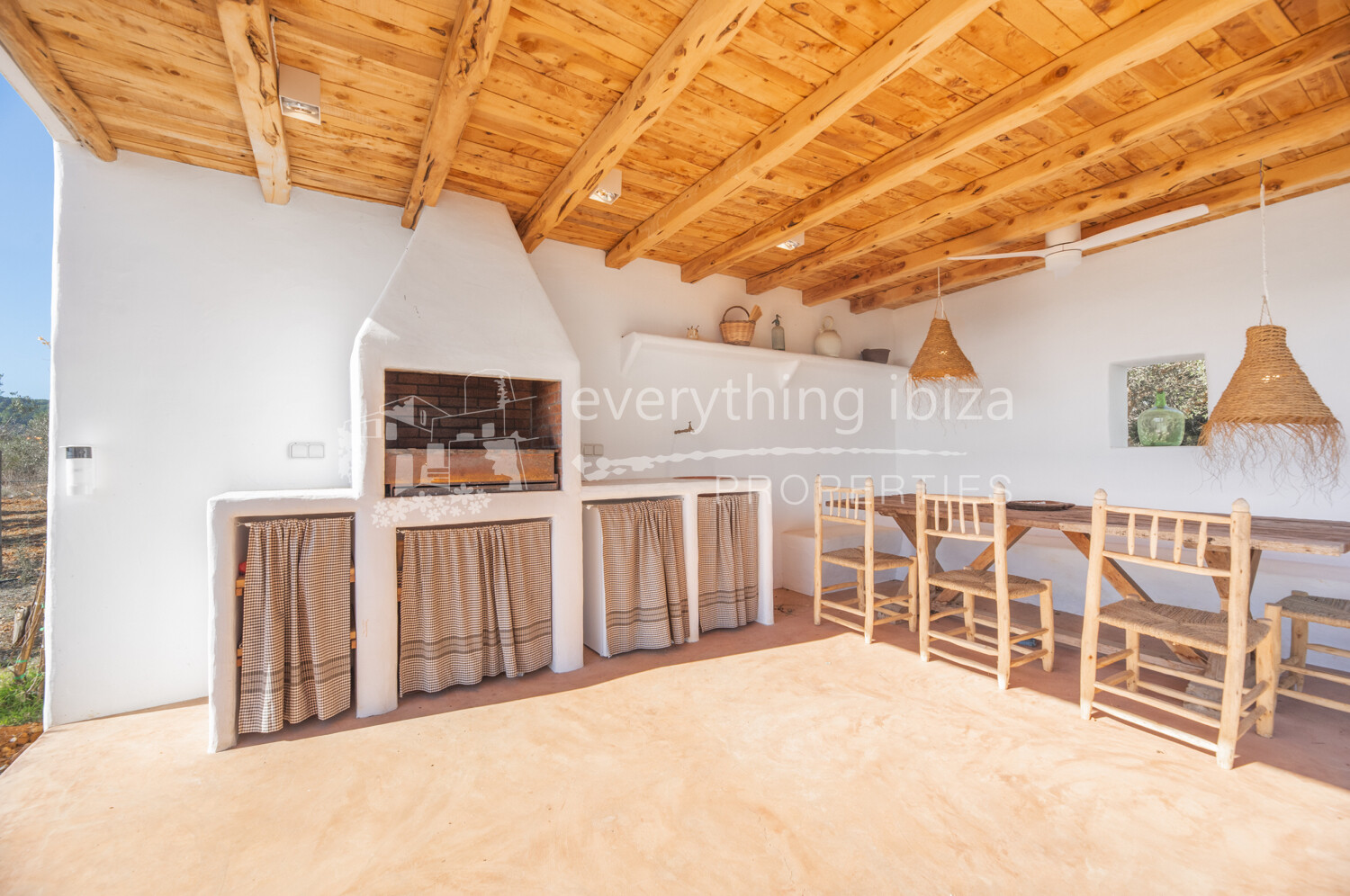 Charming Traditional Finca with Guest Cottage & Pool on a Large Rural Plot, ref. 1735, for sale in Ibiza by everything ibiza Properties