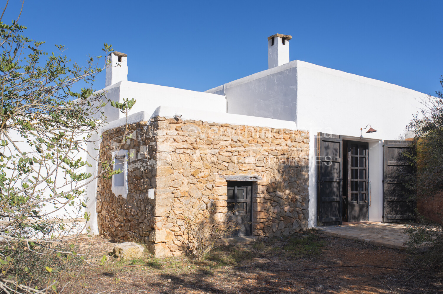 Charming Traditional Finca with Guest Cottage & Pool on a Large Rural Plot, ref. 1735, for sale in Ibiza by everything ibiza Properties