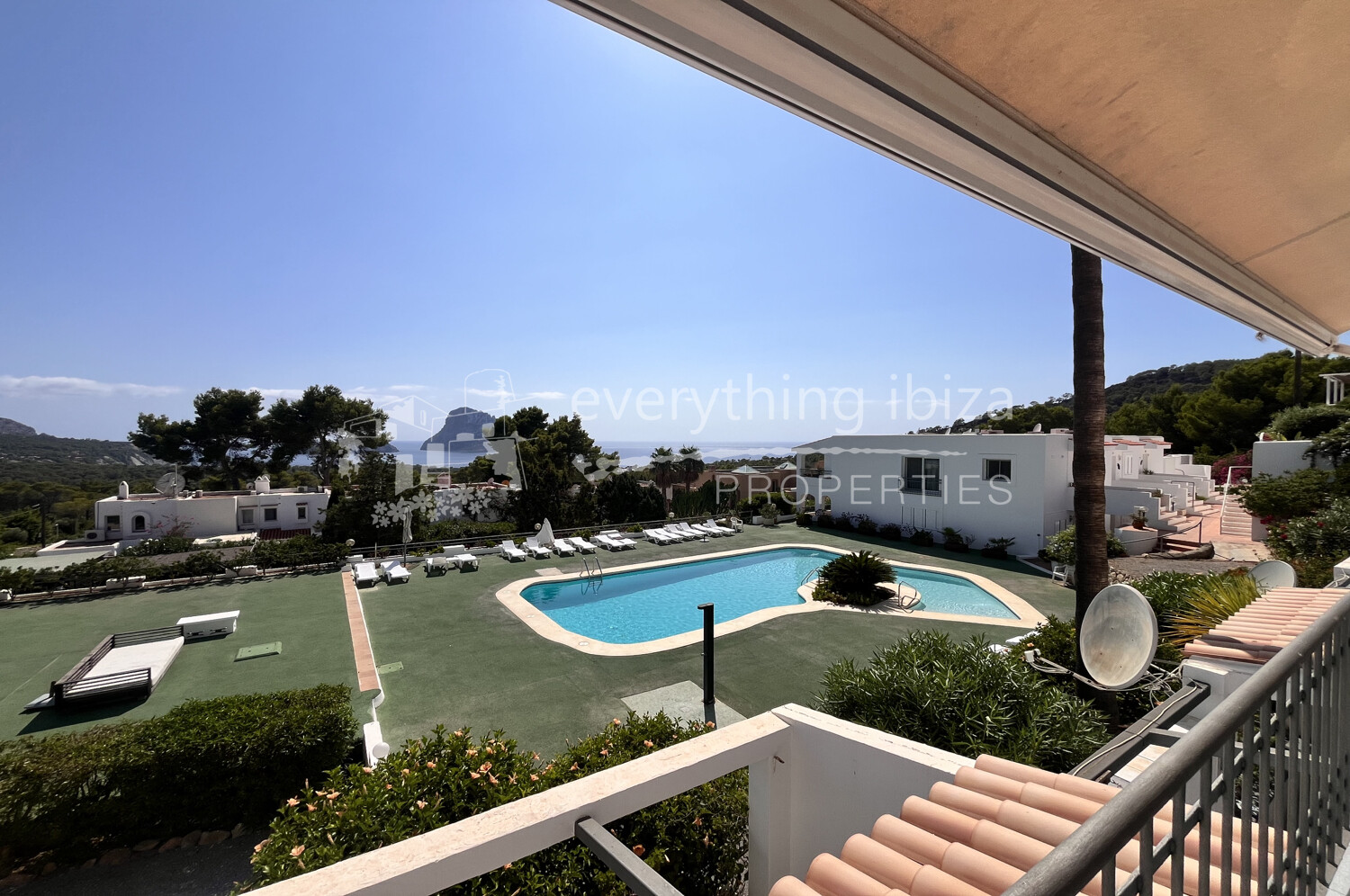 Lovely Sea Facing 2 Bed Apartment with Stunning Es Vedra Views, ref. 1738, for sale in Ibiza by everything ibiza Properties