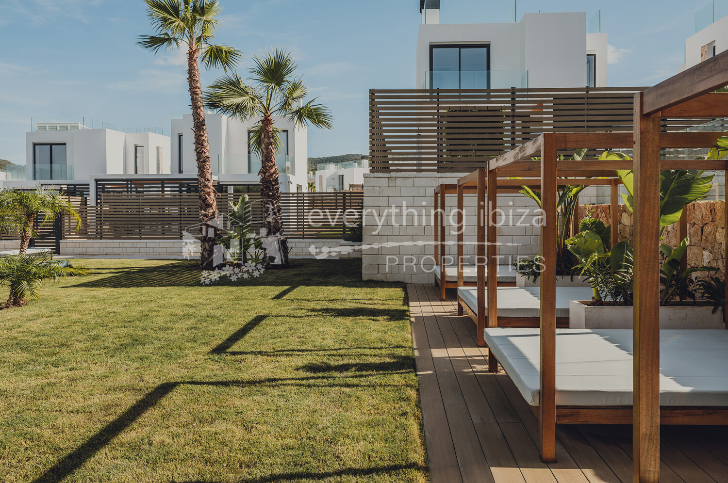 Luxury New Modern Villas Close to the Beach with Super Rooftop Views, ref. 1739, for sale in Ibiza by everything ibiza Properties