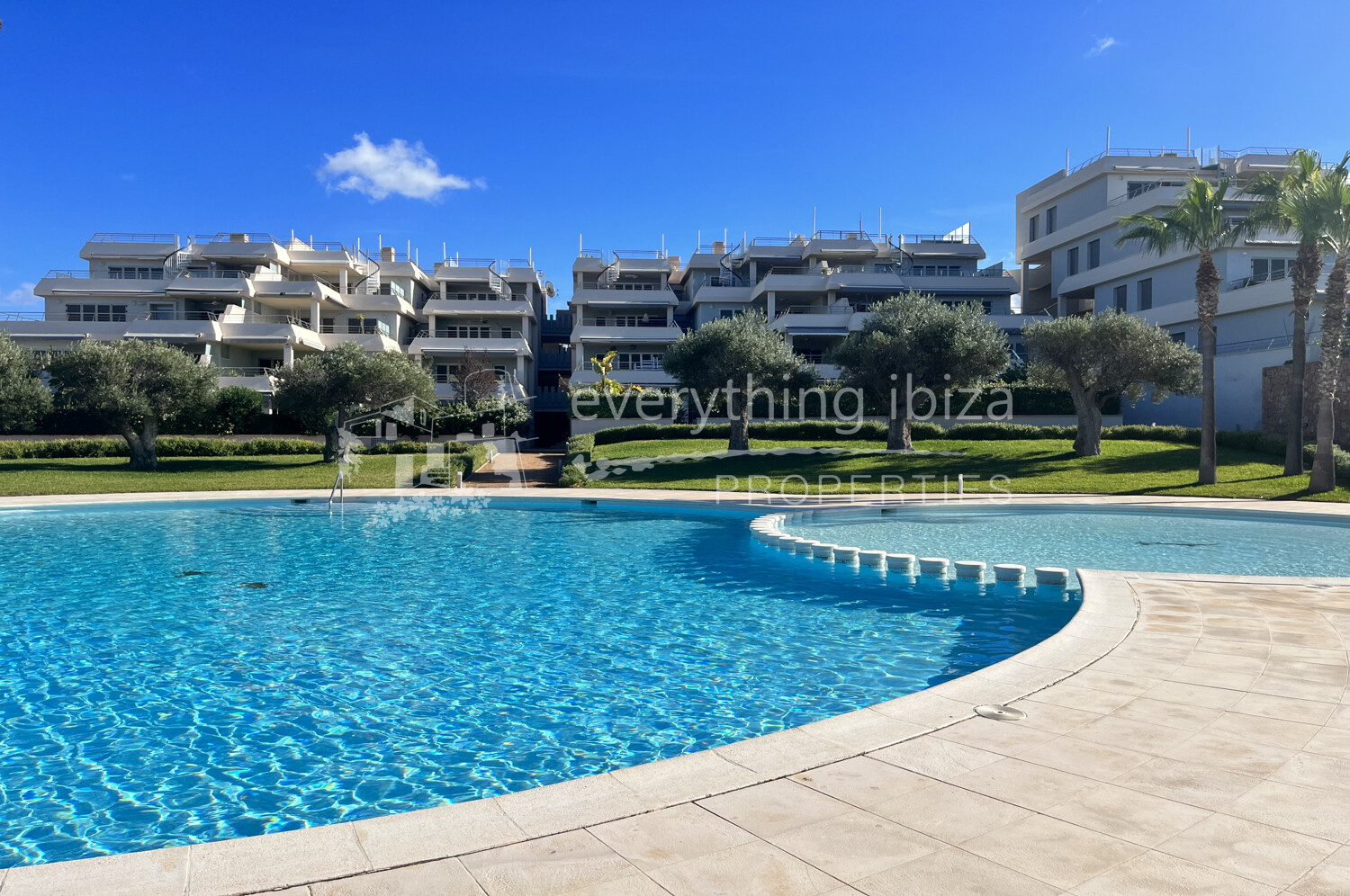 Impressive 2 Bed Apartment in Elite Complex Close to the Stunning Beach, ref. 1744, for sale in Ibiza by everything ibiza Properties