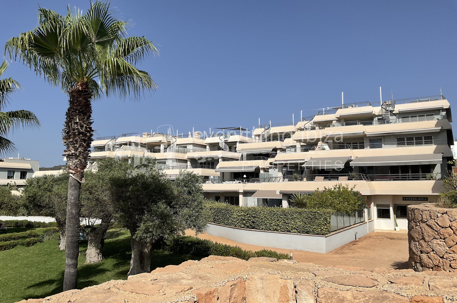 Impressive 2 Bed Apartment in Elite Complex Close to the Stunning Beach, ref. 1744, for sale in Ibiza by everything ibiza Properties