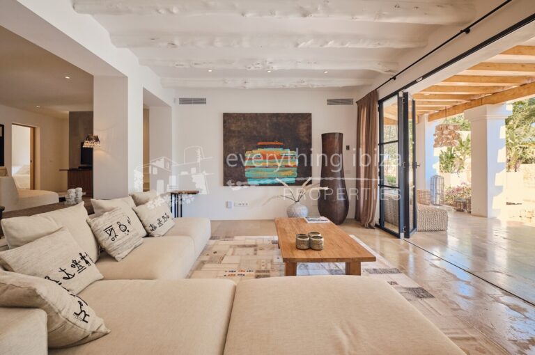 Stunning Country Villa Set in Beautiful Grounds with Guest House & Tourist License, ref. 1747, for sale in Ibiza by everything ibiza Properties