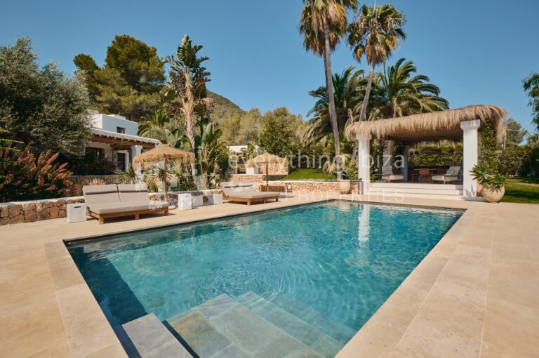 Stunning Country Villa Set in Beautiful Grounds with Guest House & Tourist License, ref. 1747, for sale in Ibiza by everything ibiza Properties