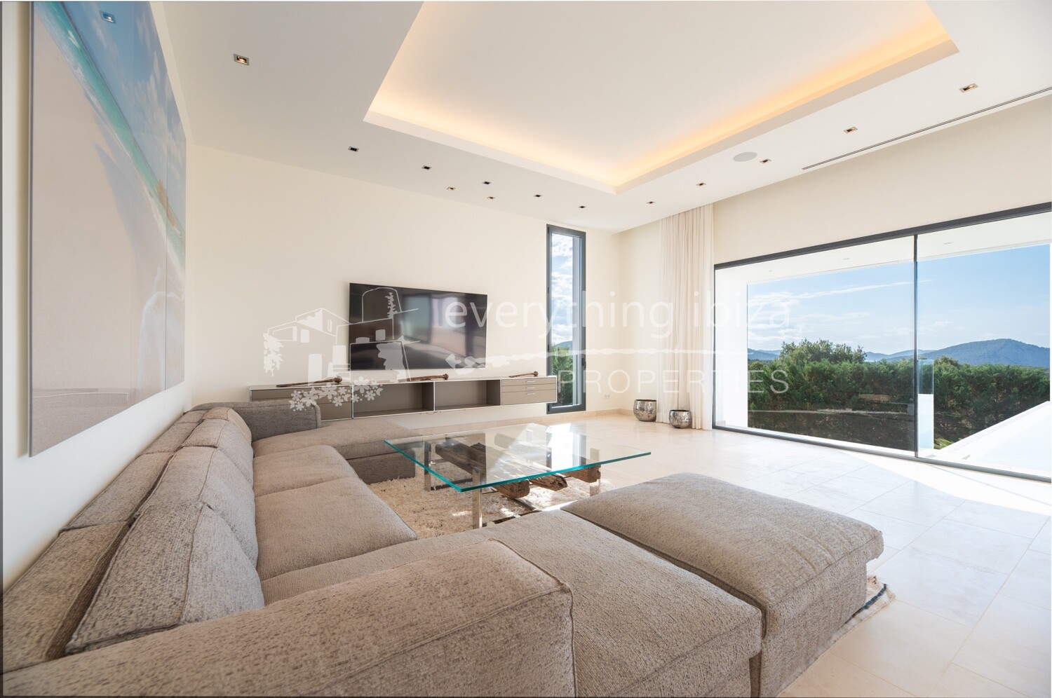 Luxurious Contemporary Villa in an Exclusive Area with Super Sea Views, ref. 1749, for sale in Ibiza by everything ibiza Properties