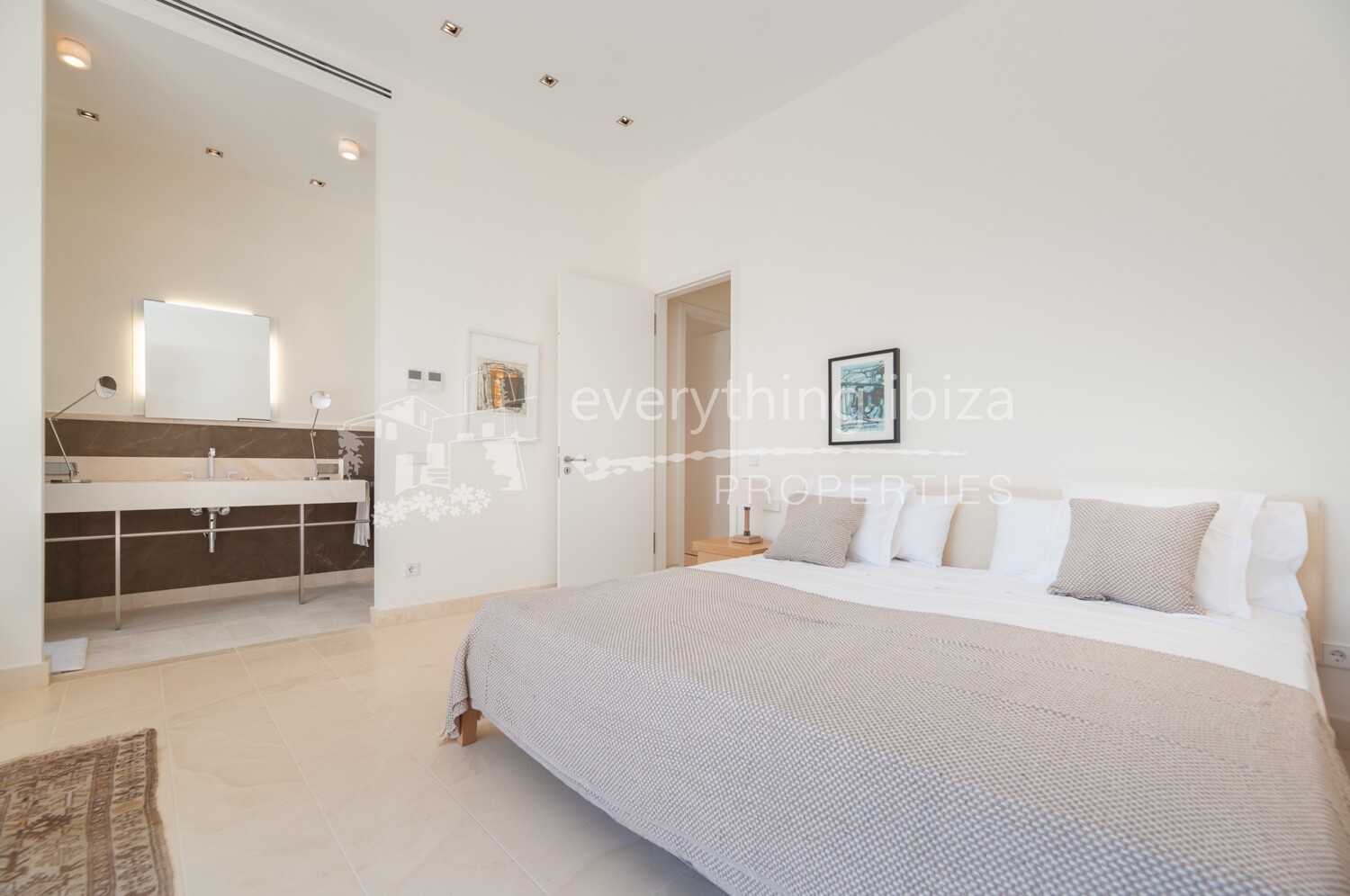 Luxurious Contemporary Villa in an Exclusive Area with Super Sea Views, ref. 1749, for sale in Ibiza by everything ibiza Properties