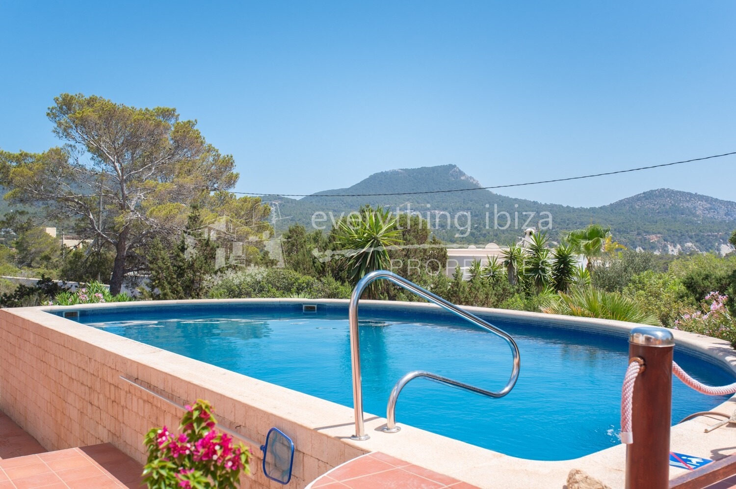 Magnificent Country Villa with Mesmerising Sunset and Es Vedra Views, ref. 1751, for sale in Ibiza by everything ibiza Properties