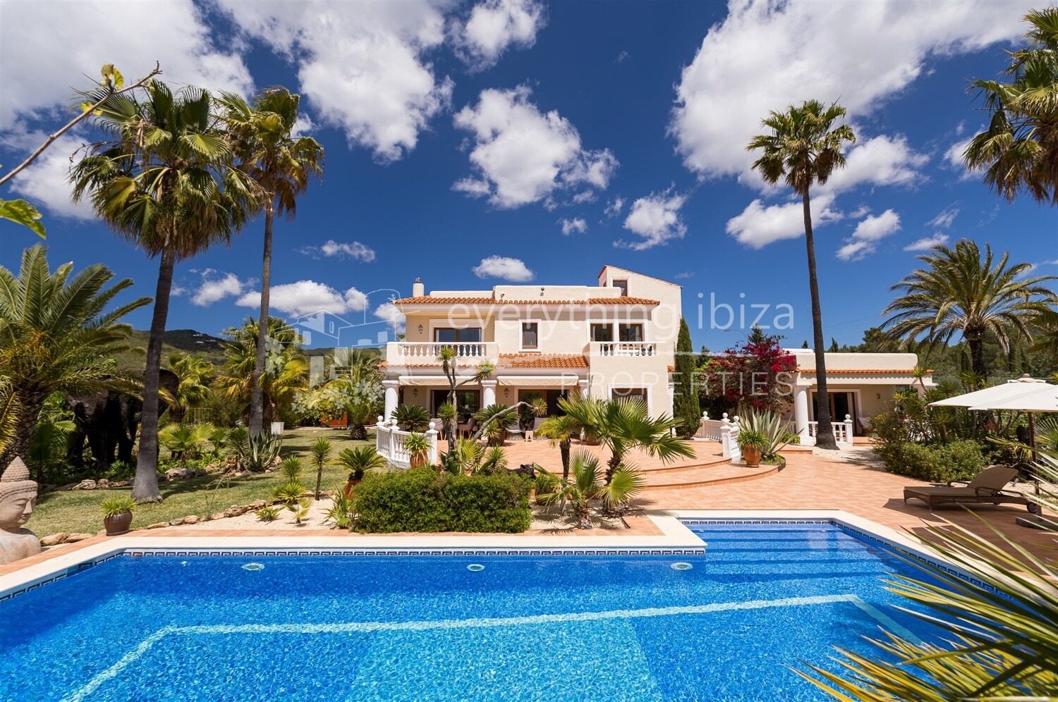 Elegant, Luxury Detached Villa in a Peaceful Rural Setting Close to San Jordi, ref. 1757, for sale in Ibiza by everything ibiza Properties