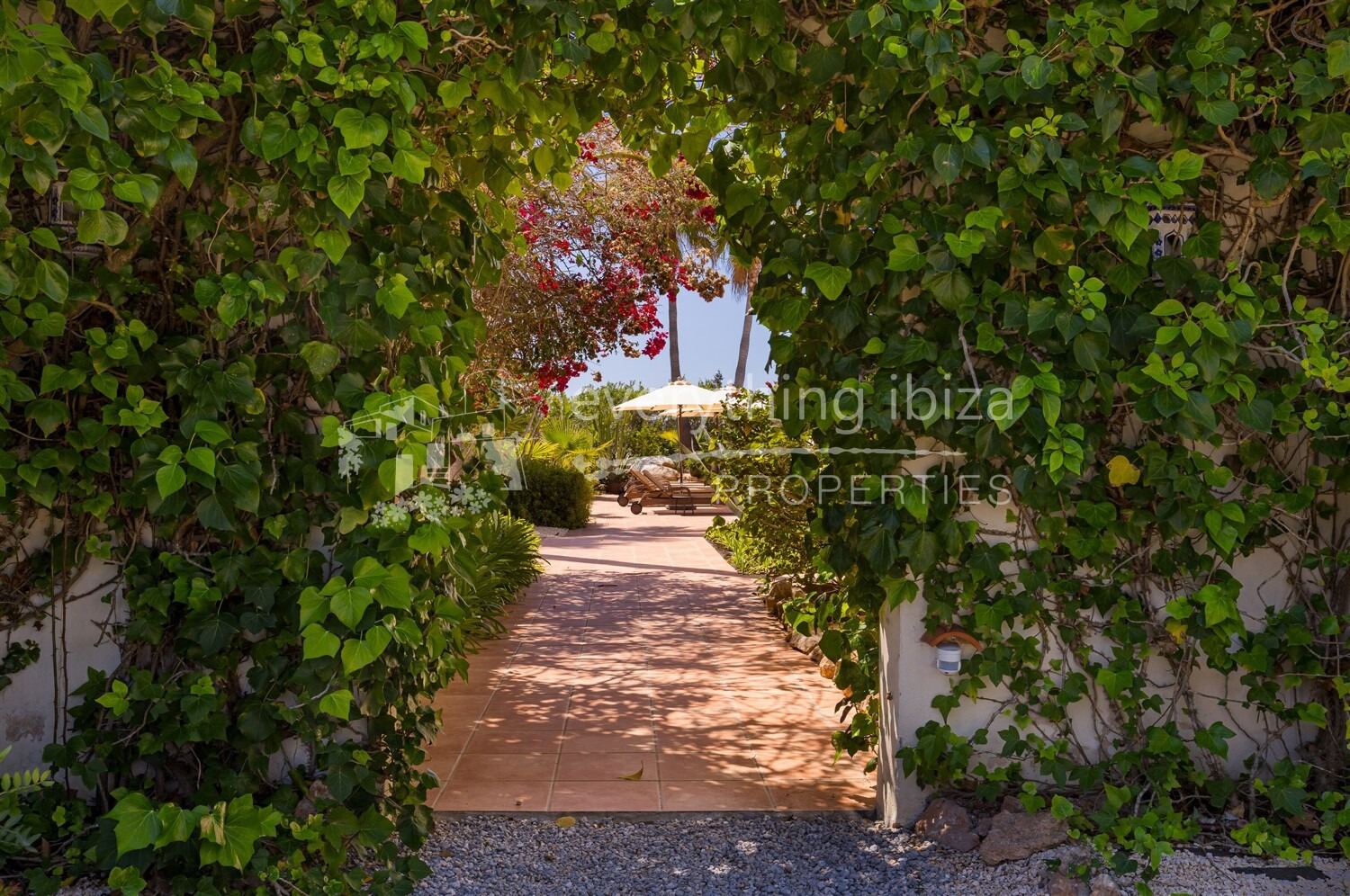 Elegant, Luxury Detached Villa in a Peaceful Rural Setting Close to San Jordi, ref. 1757, for sale in Ibiza by everything ibiza Properties