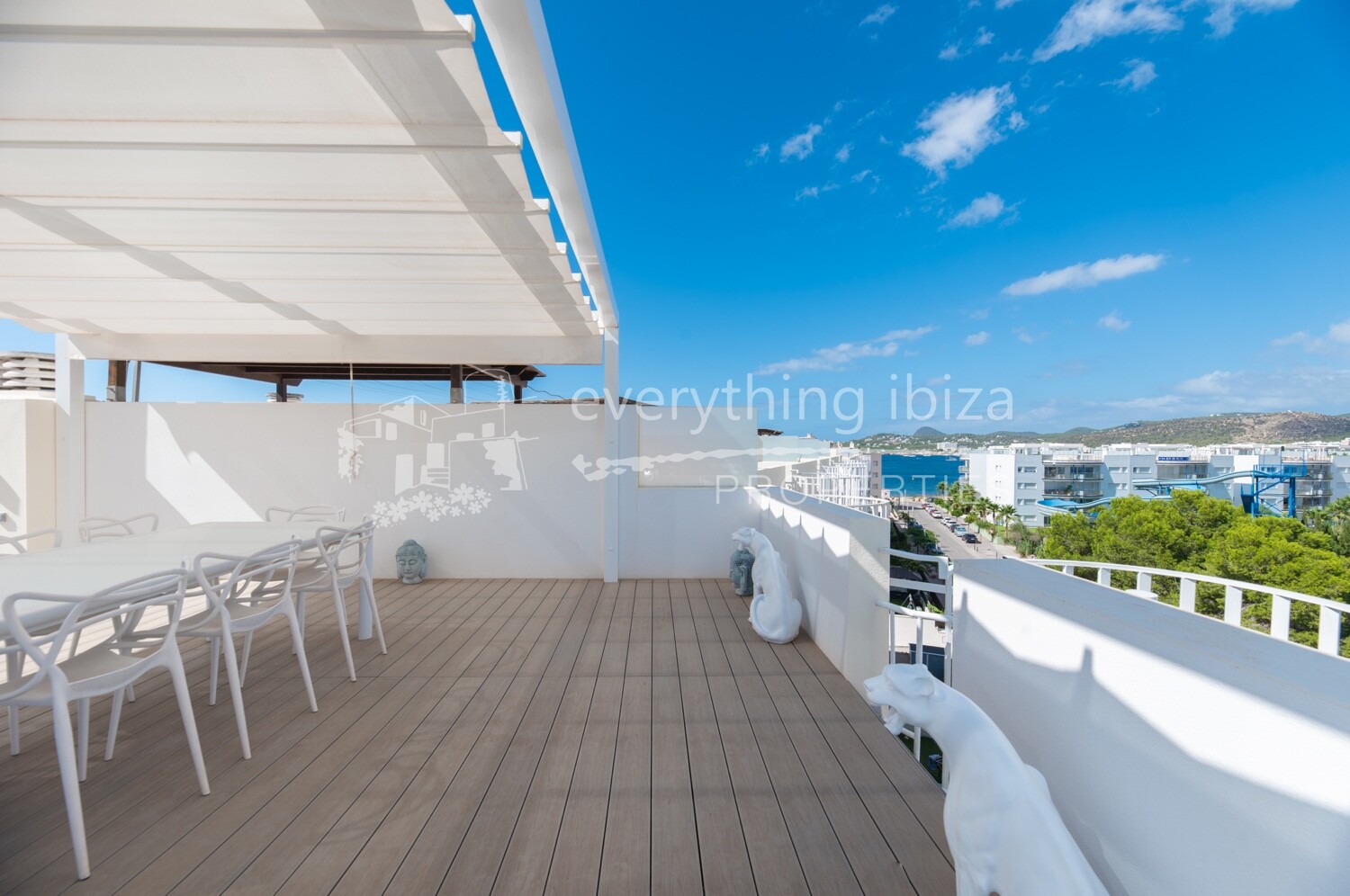 Modern Contemporary Penthouse with Roof Terrace and Super Views, ref. 1760, for sale in Ibiza by everything ibiza Properties