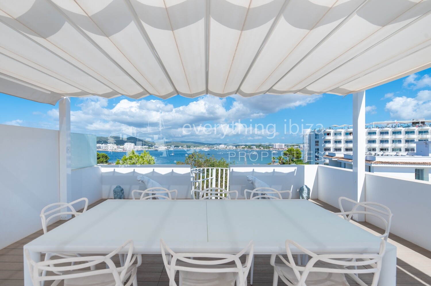 Modern Contemporary Penthouse with Roof Terrace and Super Views, ref. 1760, for sale in Ibiza by everything ibiza Properties