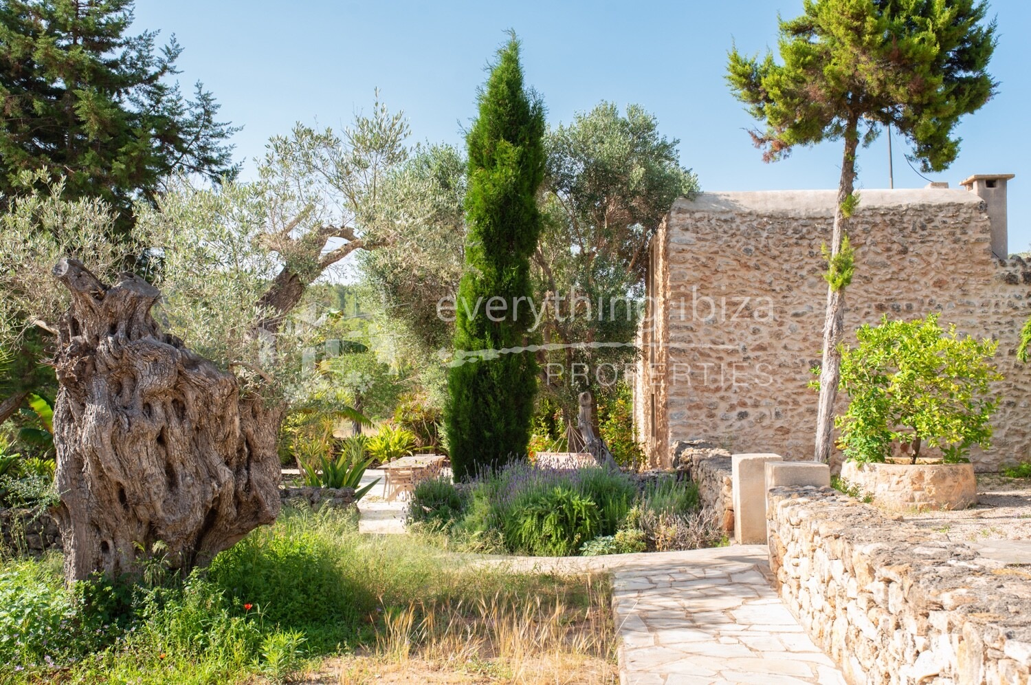 Stunning Ibiza Finca with Heated Pool in the Heart of the Benimussa Valley, ref. 1762, for sale in Ibiza by everything ibiza Properties