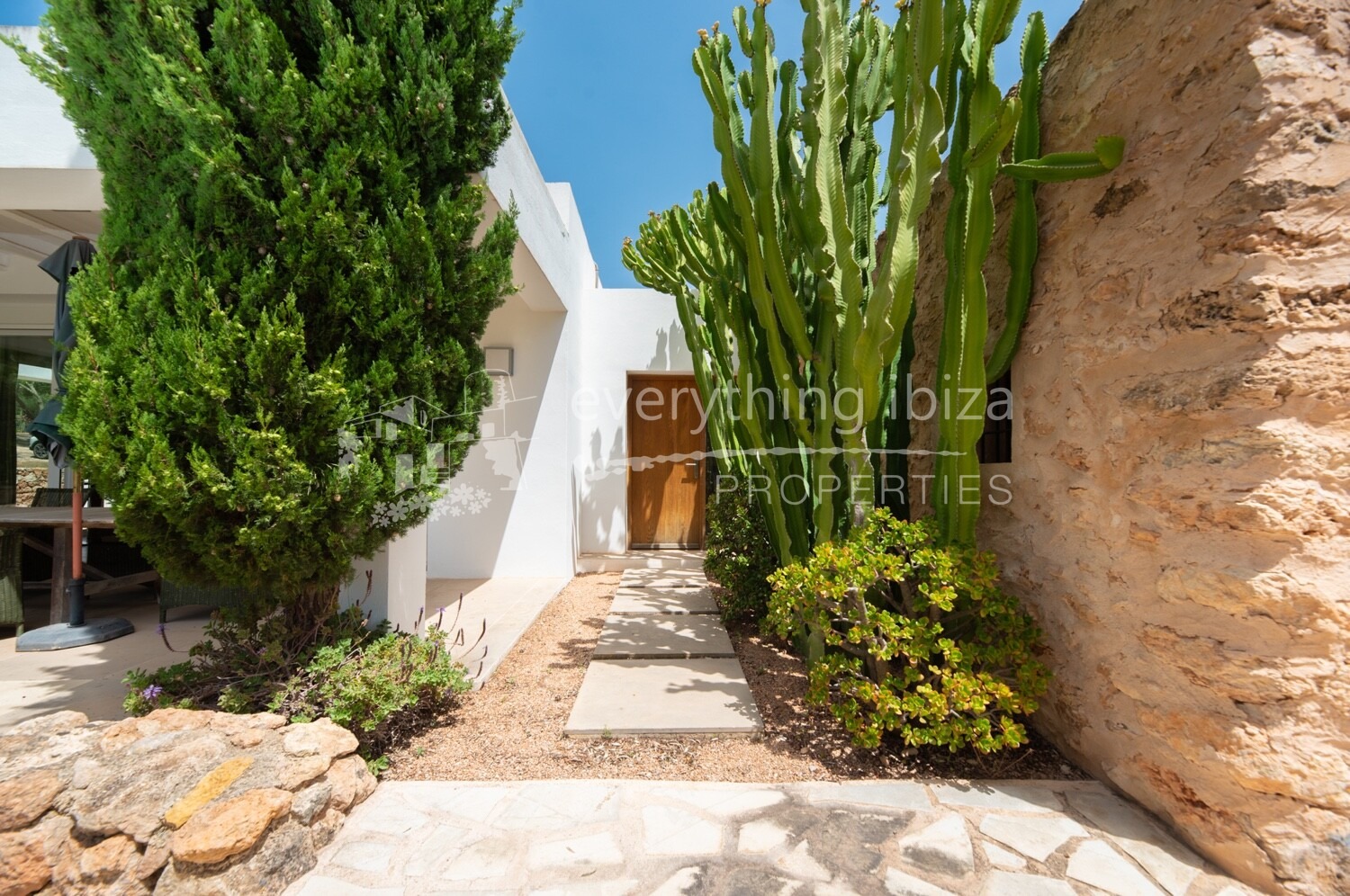 Stunning Ibiza Finca with Heated Pool in the Heart of the Benimussa Valley, ref. 1762, for sale in Ibiza by everything ibiza Properties