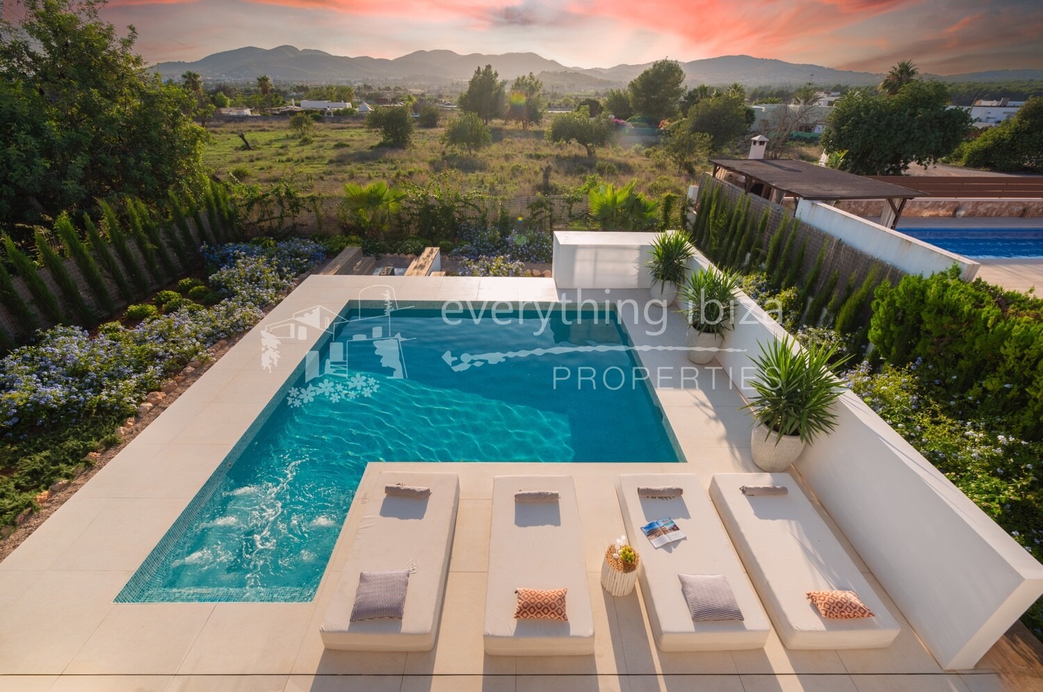 Cosmopolitan Luxury Chic Villa with Private Pool and Tourist Rental License, ref. 1765, for sale in Ibiza by everything ibiza Properties