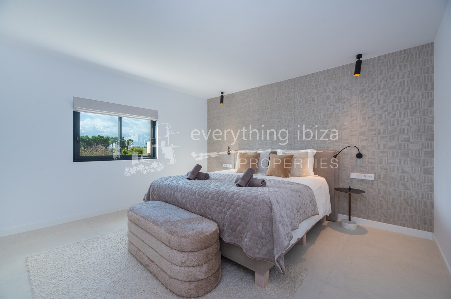 Cosmopolitan Luxury Chic Villa with Private Pool and Tourist Rental License, ref. 1765, for sale in Ibiza by everything ibiza Properties