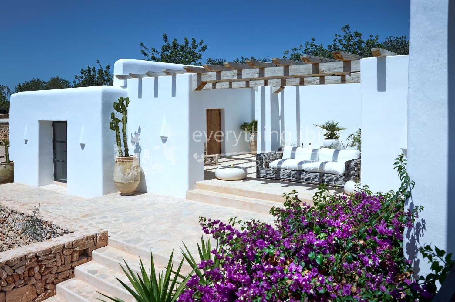 Stylish Luxurious Blakstad Finca on a Large Rural Plot Close to Santa Gertrudis, ref. 1763, for sale in Ibiza by everything ibiza Properties