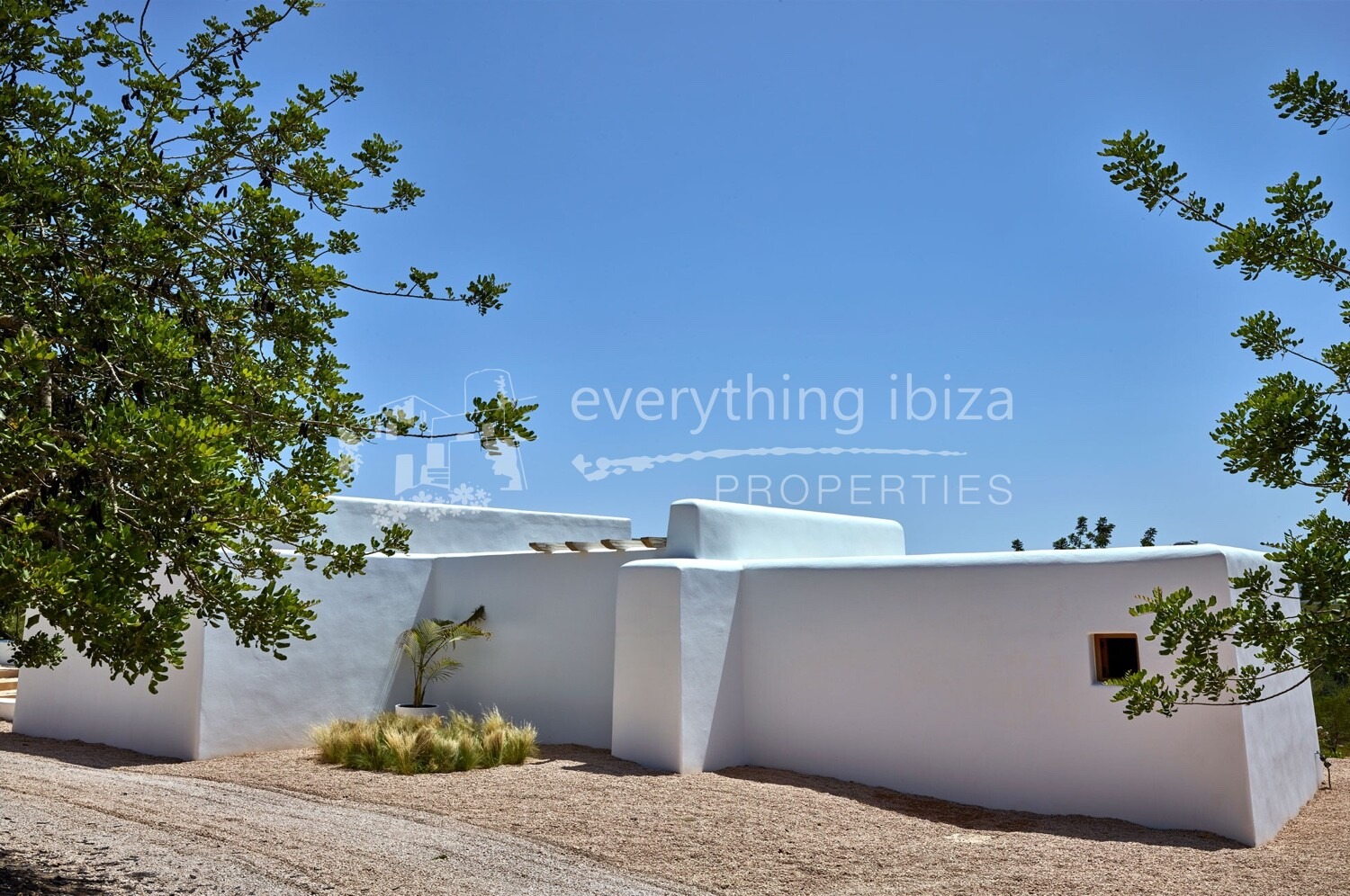 Stylish Luxurious Blakstad Finca on a Large Rural Plot Close to Santa Gertrudis, ref. 1763, for sale in Ibiza by everything ibiza Properties