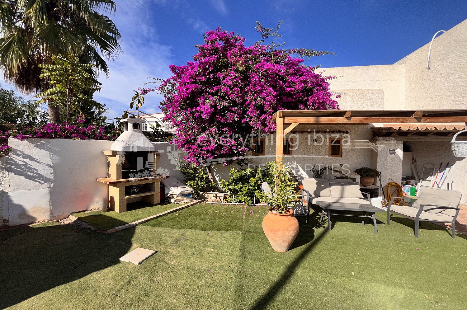 Cosy Semi Detached House with Garden and Terraces Close to the Beach, ref. 1768, for sale in Ibiza by everything ibiza Properties