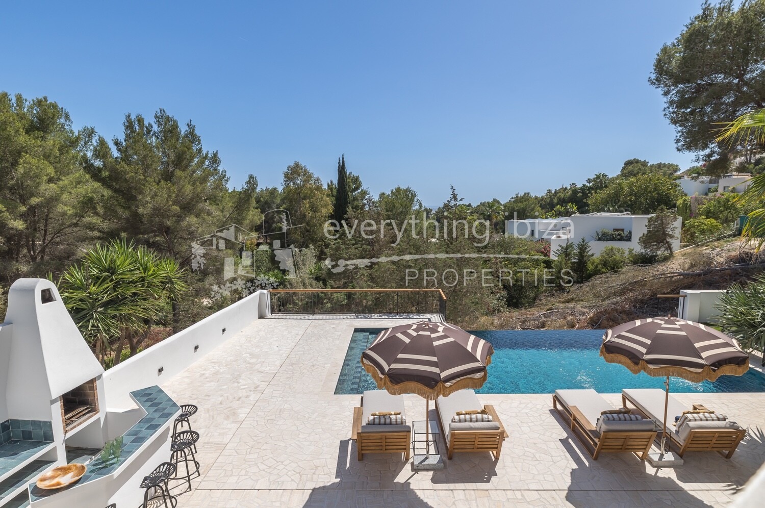 Beautiful Cosmopolitan Villa with Stunning Infinity Pool and Panoramic Views, ref. 1769, for sale in Ibiza by everything ibiza Properties