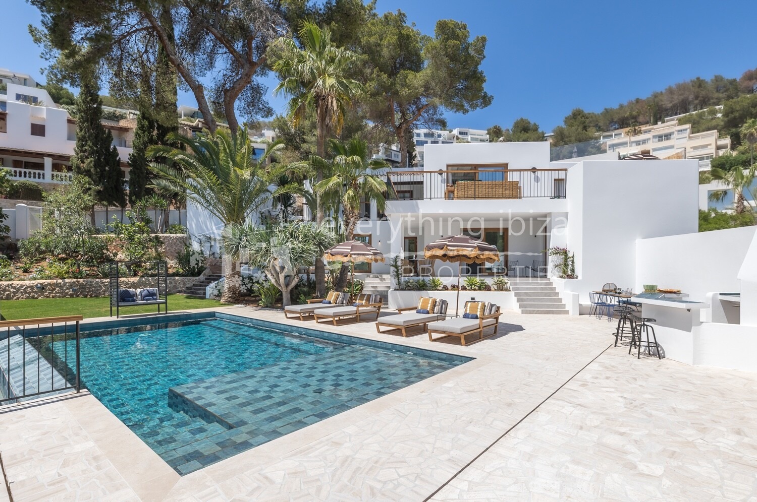 Beautiful Cosmopolitan Villa with Stunning Infinity Pool and Panoramic Views, ref. 1769, for sale in Ibiza by everything ibiza Properties